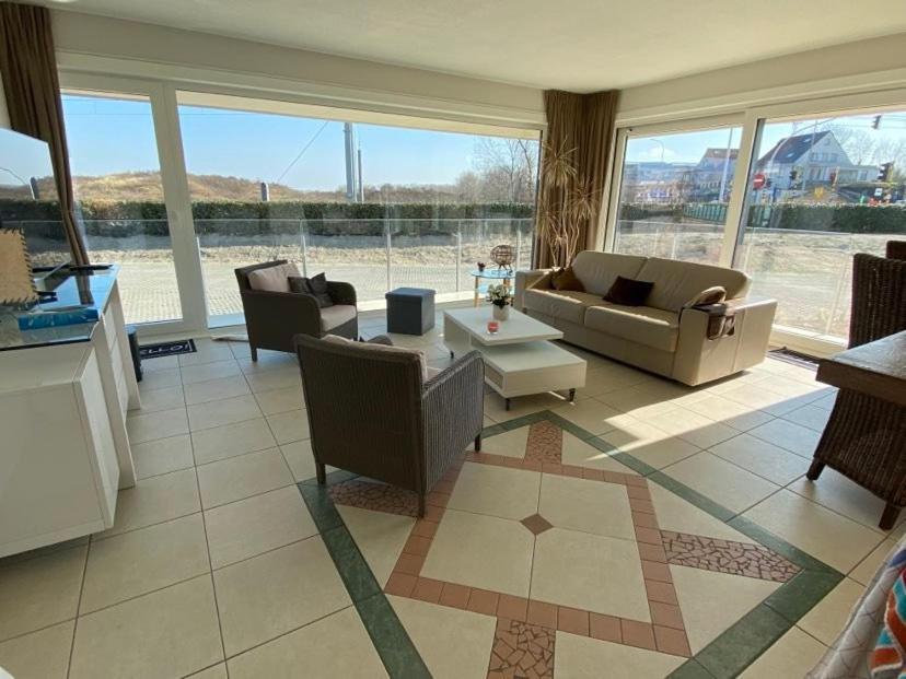 Seadream - Modern, Sunny With Big Terraces & Open View - Very Close To Sea, Beach, Shops, Restaurants & Beach Bars ニーウポールト エクステリア 写真
